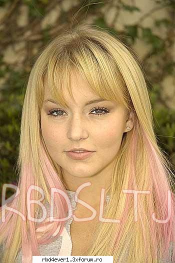 Angelique Boyer - vico - Actori din Rebelde